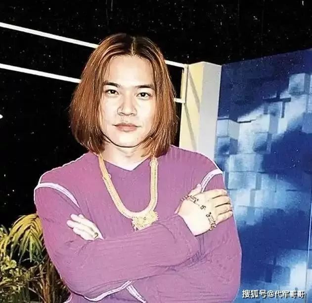 曾与四大天王齐名，被富婆包养十年后变痴傻