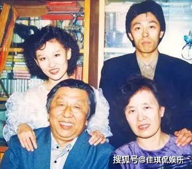 国家一级编剧阎肃去世3年后，遗孀和儿子就对簿公堂，今如何了？