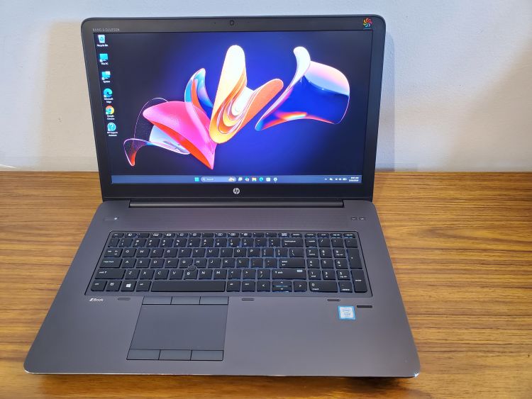 HP ZBook 17 G4 (Xeon E3-1535M v6/32gb/1TB/P5000) - 电脑/配件